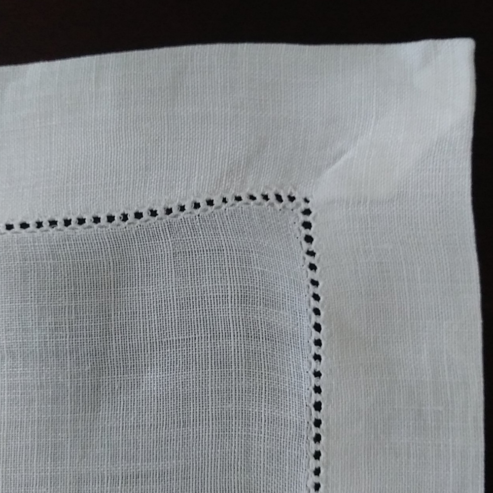 LINEN TABLE RUNNER - Picture 3 of 6